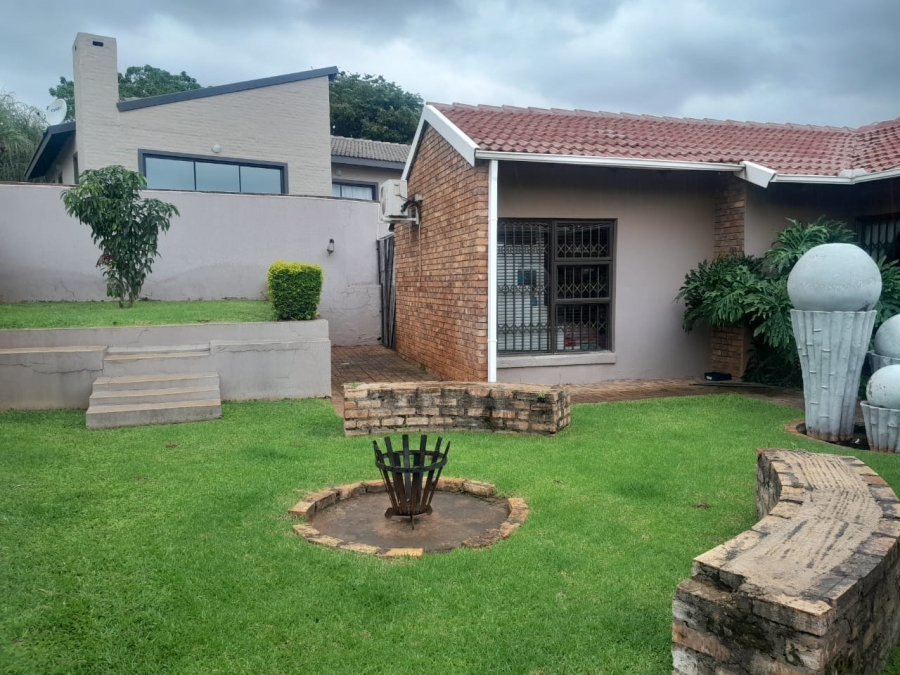 3 Bedroom Property for Sale in Safari Gardens North West